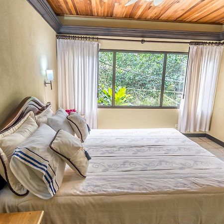 Damas Kayak Lodge מראה חיצוני תמונה