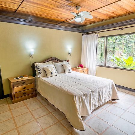 Damas Kayak Lodge מראה חיצוני תמונה