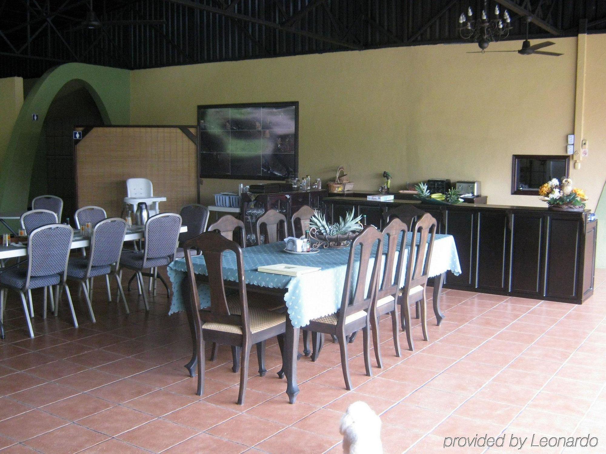 Damas Kayak Lodge מסעדה תמונה