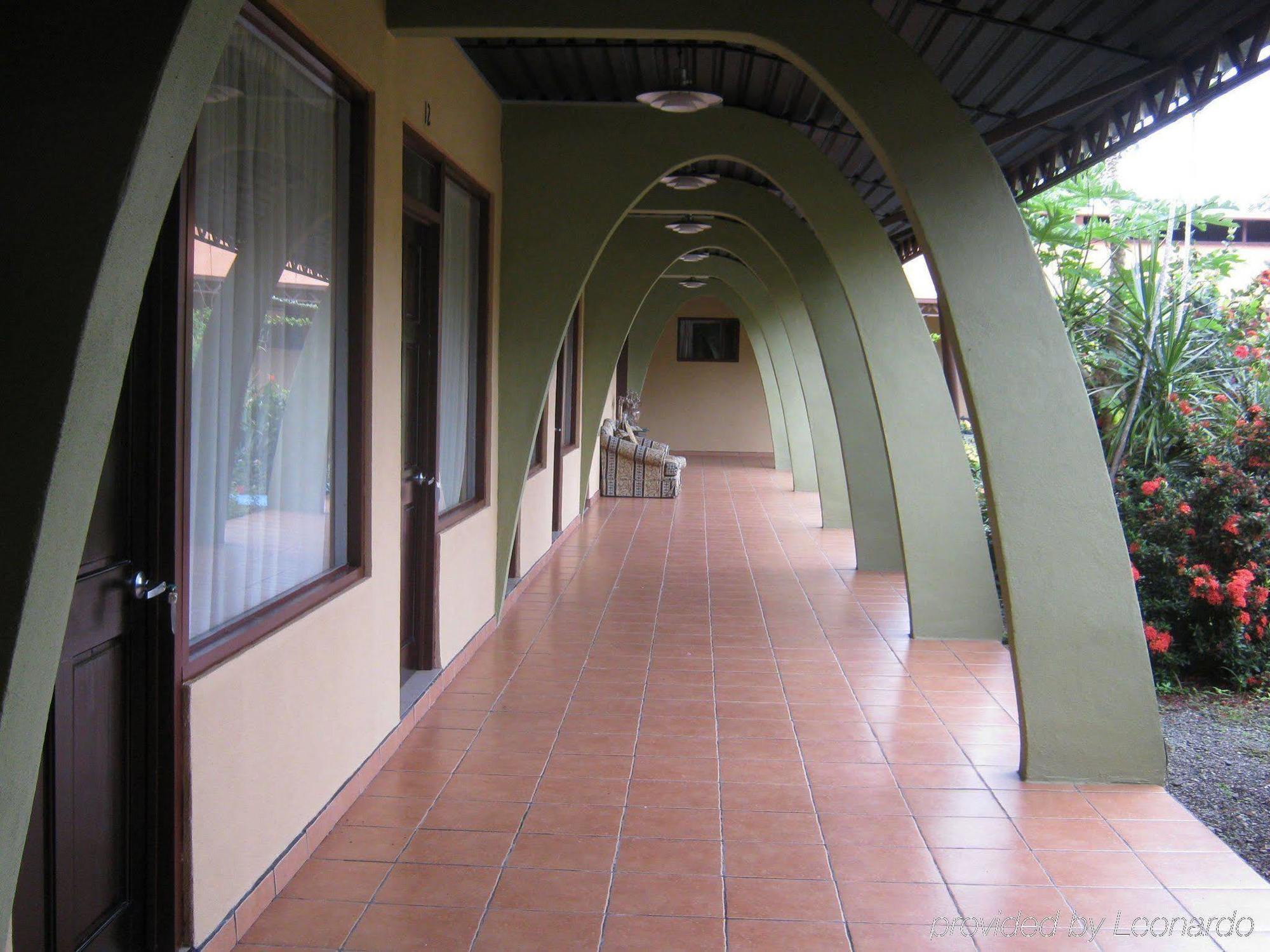 Damas Kayak Lodge מראה חיצוני תמונה