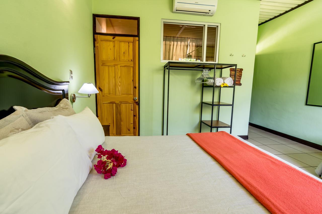 Damas Kayak Lodge מראה חיצוני תמונה