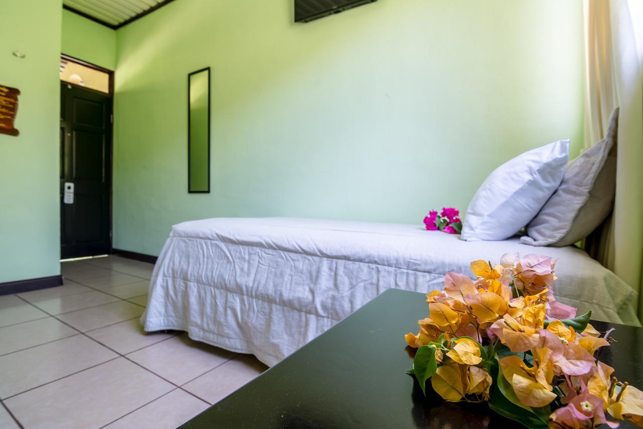 Damas Kayak Lodge מראה חיצוני תמונה