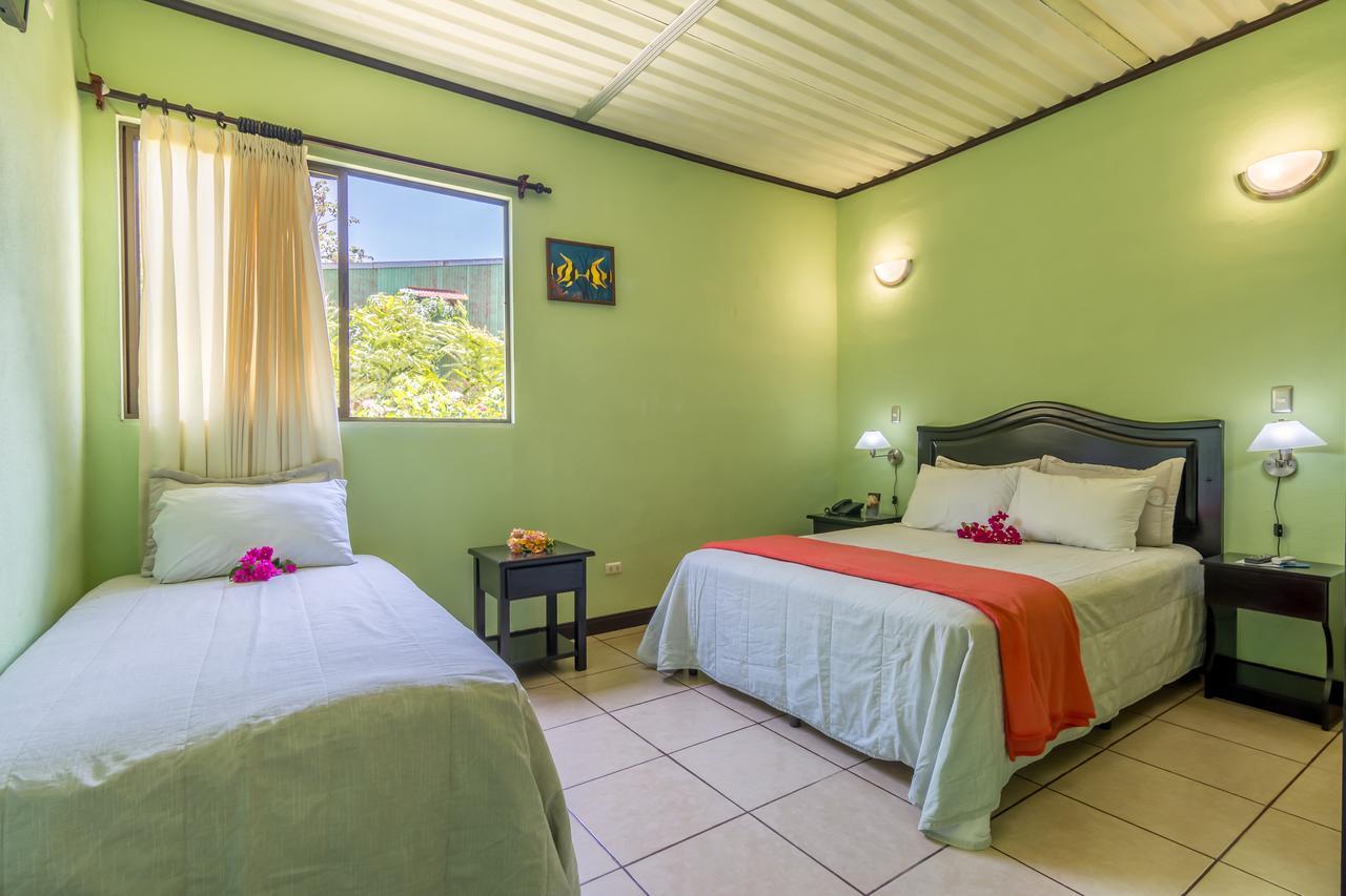 Damas Kayak Lodge מראה חיצוני תמונה